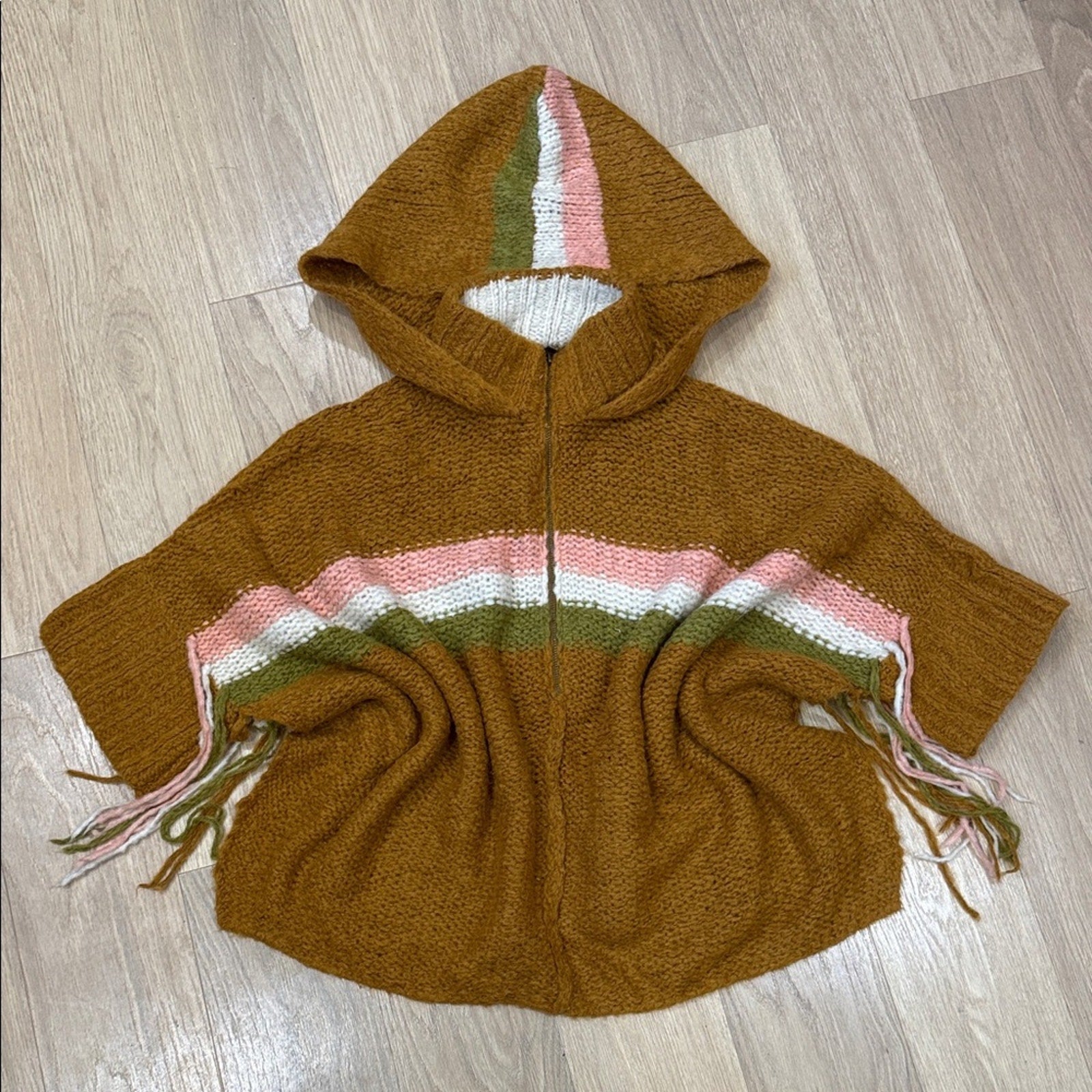Women's - Tops