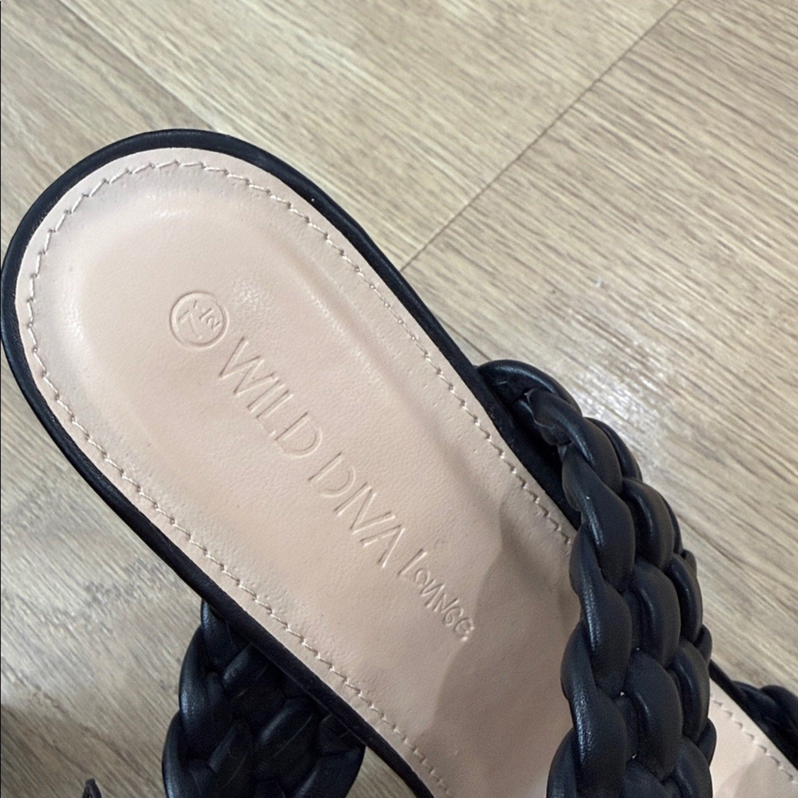 Wild Diva Elegant Black Woven Heeled Sandals Size 7.5 NEW!