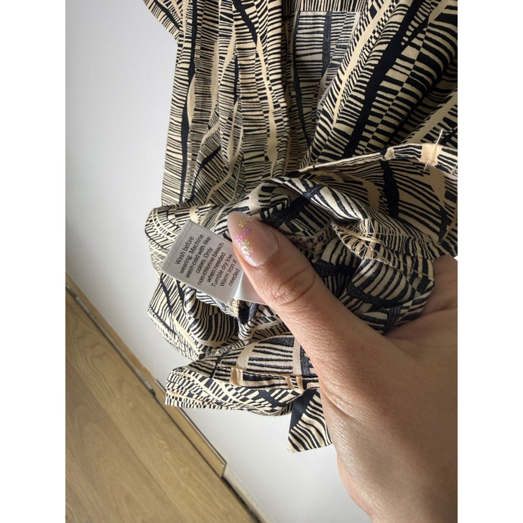 Nine West Black and Cream Patterned Wrap Blouse Size Large