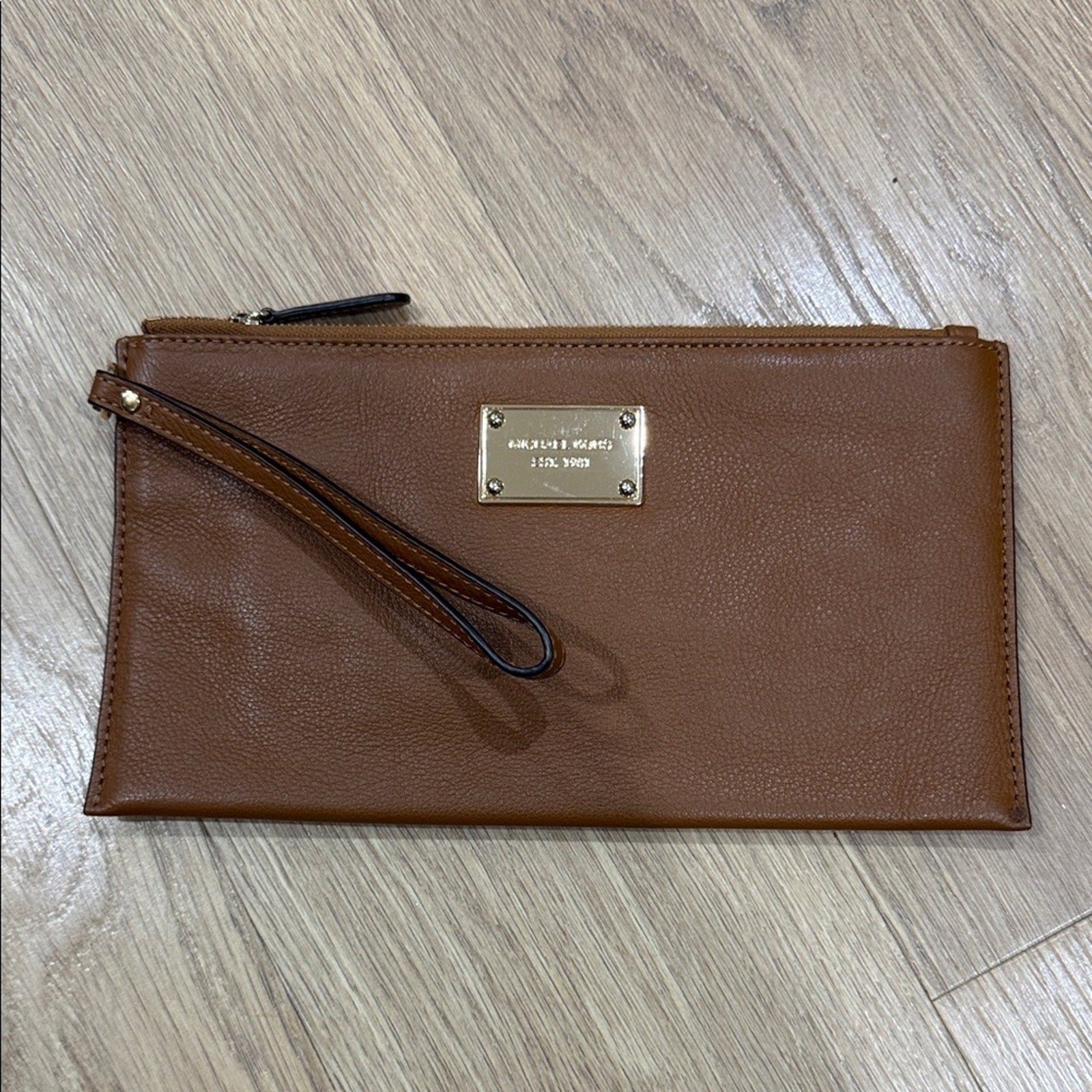Michael Kors Fulton Large Top Zip Leather Wristlet Clutch Wallet in "Luggage"