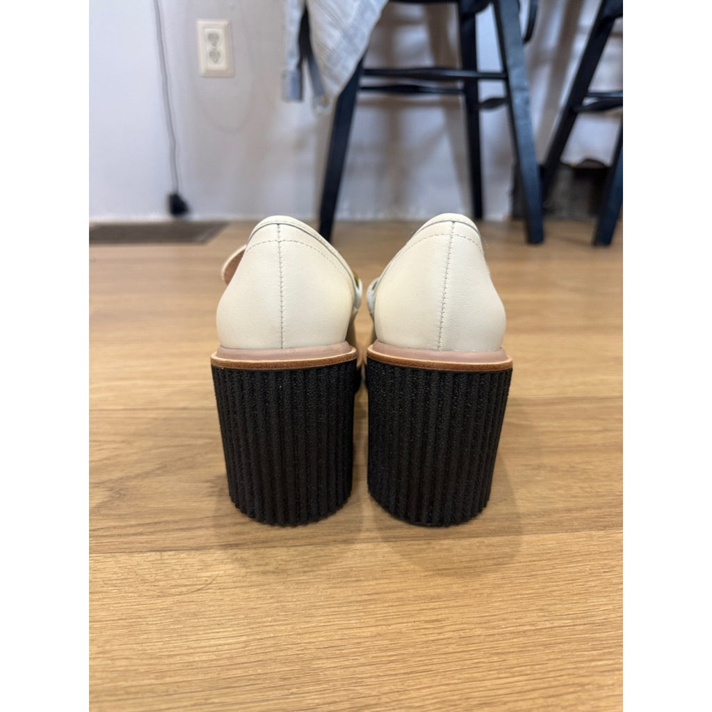Dolce Vita Brenan Cream Platform Loafers Black Ribbed Sole and Gold Chain 9.5