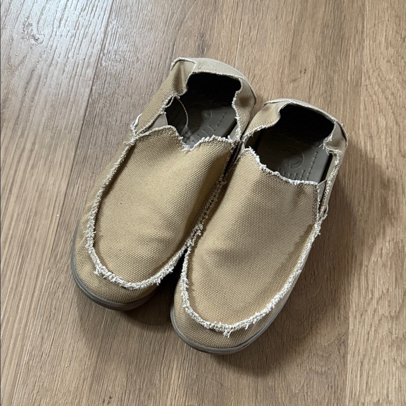 CROCS Men's Santa Cruz Slip-On Loafers in Khaki Canvas Size 11