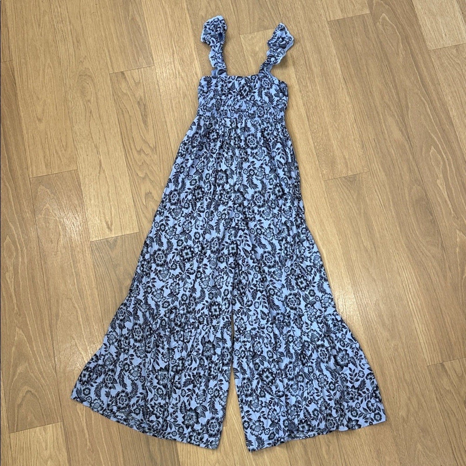 Aerie Floral Patterned Jumpsuit in Blue and Black Size XS NEW!