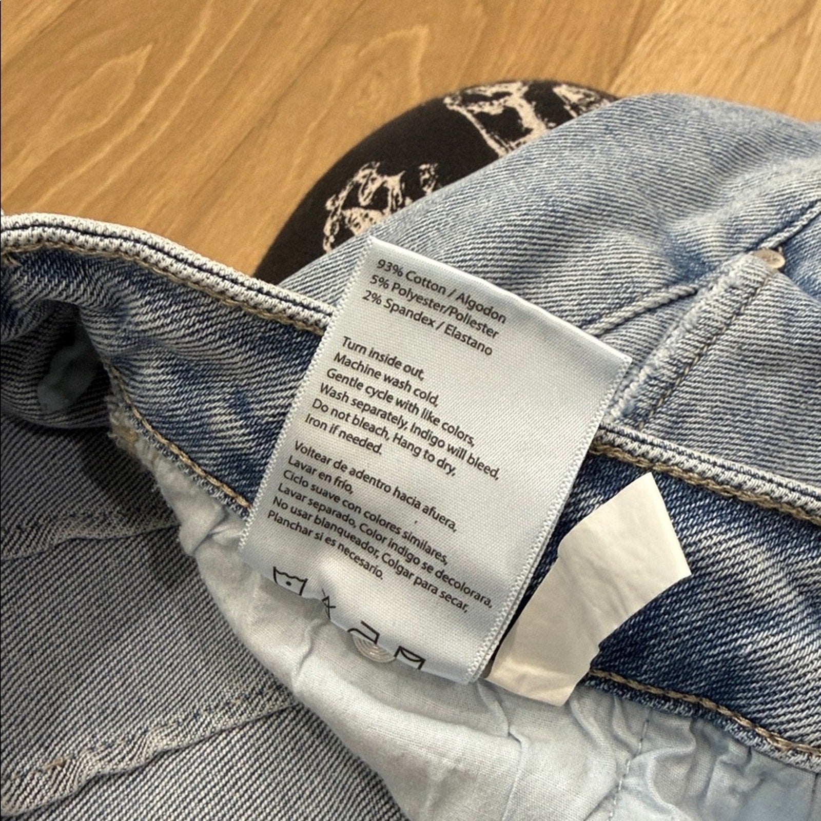 Risen Wide Leg High Rise Classic Blue Jeans Size 32 / 14
