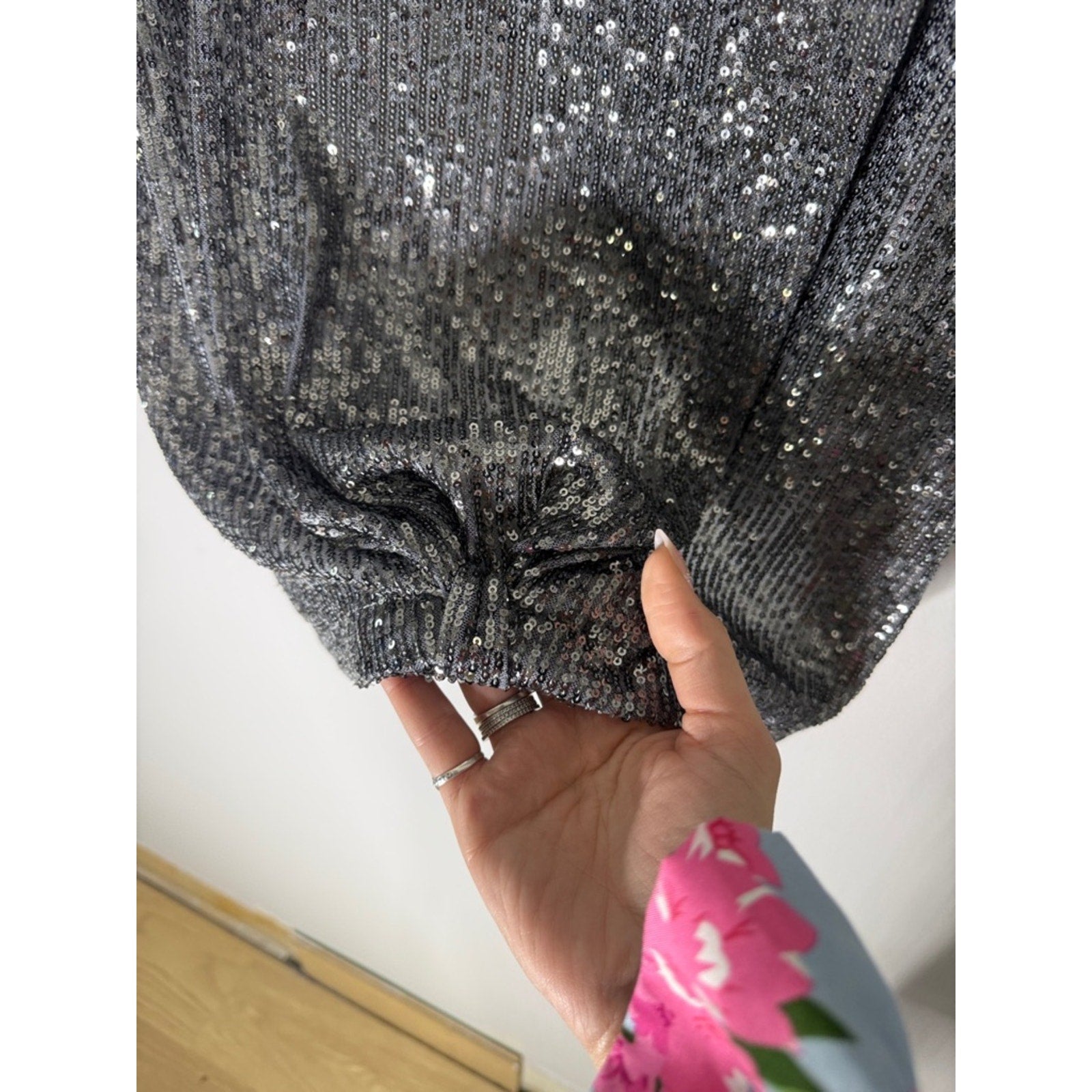 Loft Silver Sequin Cap-Sleeve Top Size Large