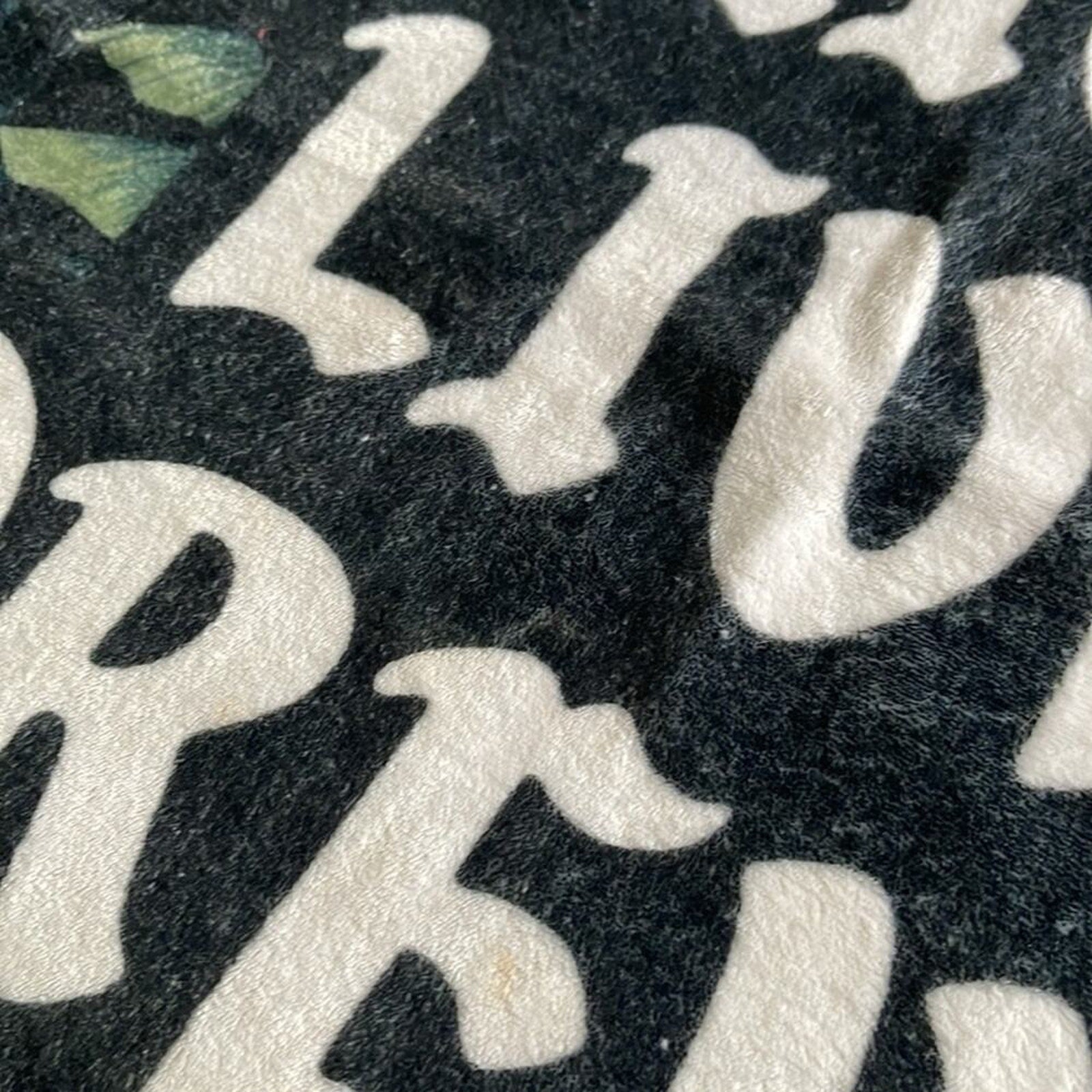 ASSHOLES LIVE FOREVER Polyester Fuzzy Floral Patterned Throw Blanket