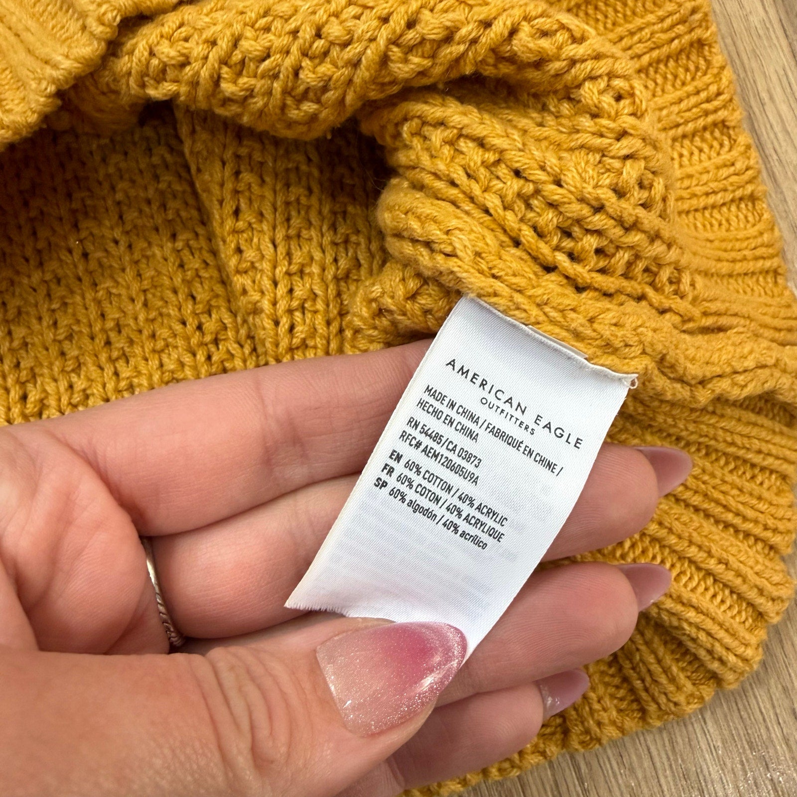 American Eagle Yellow Open Knit Long Sleeve Pullover Sweater Size Small