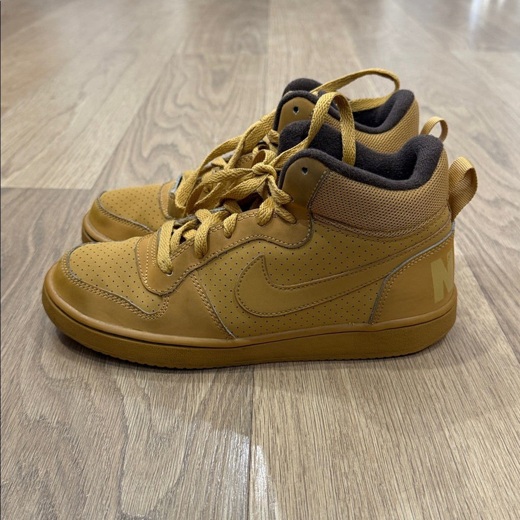 Nike Court Borough Mid Winter Sneakers - Haystack/Wheat Brown - Size 5Y