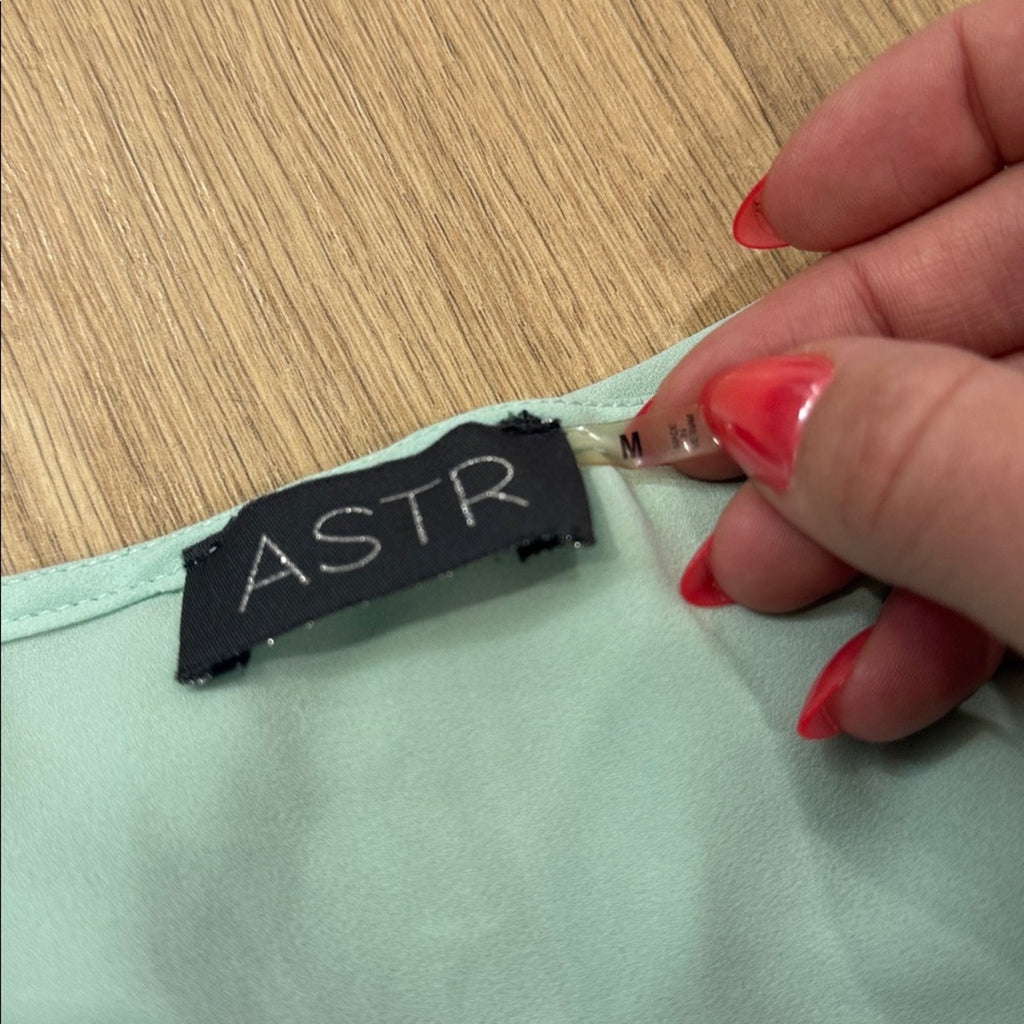ASTR Elegant Mint Halter Top Ruffle Detail Size Medium