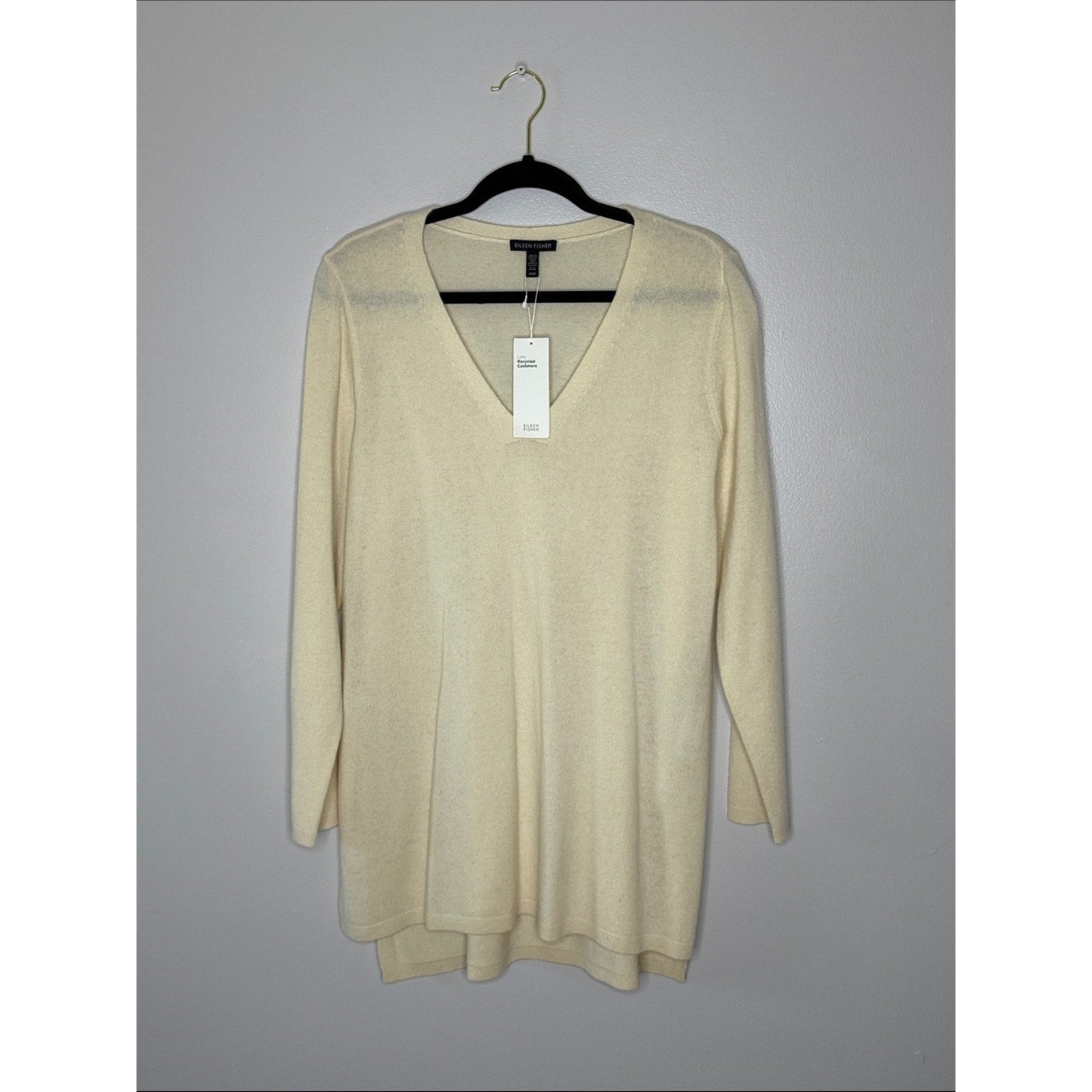 Eileen Fisher Cream V-Neck Tunic Size Medium NEW!