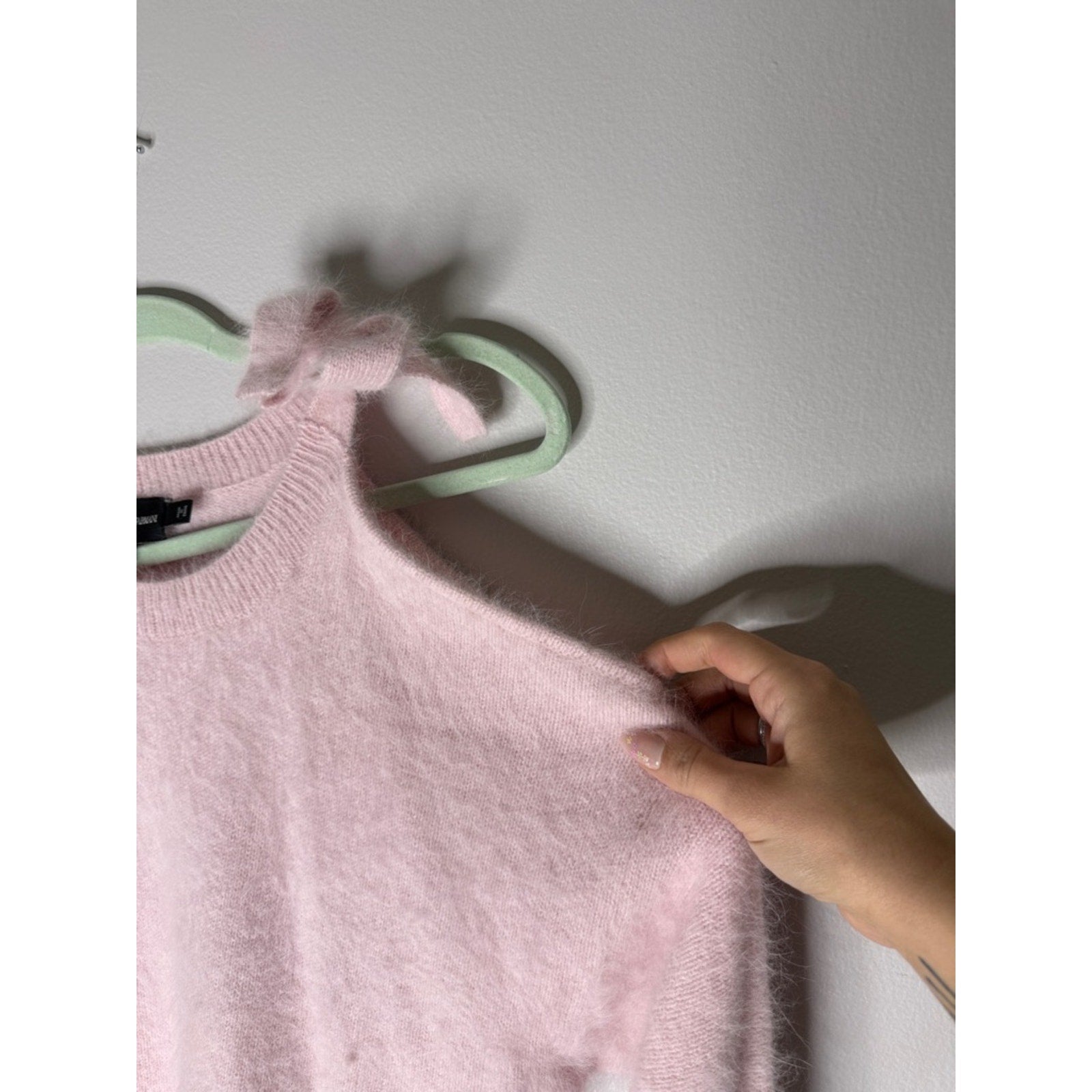 Emporio Armani Light Pink Fuzzy Crewneck Bow Shoulder Open Detail Sweater 46 / L