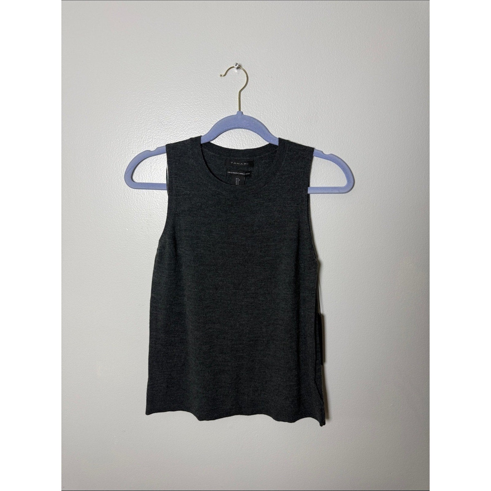 Tahari Dark Charcoal Sleeveless Knit Tank Merino Wool Size Small New!