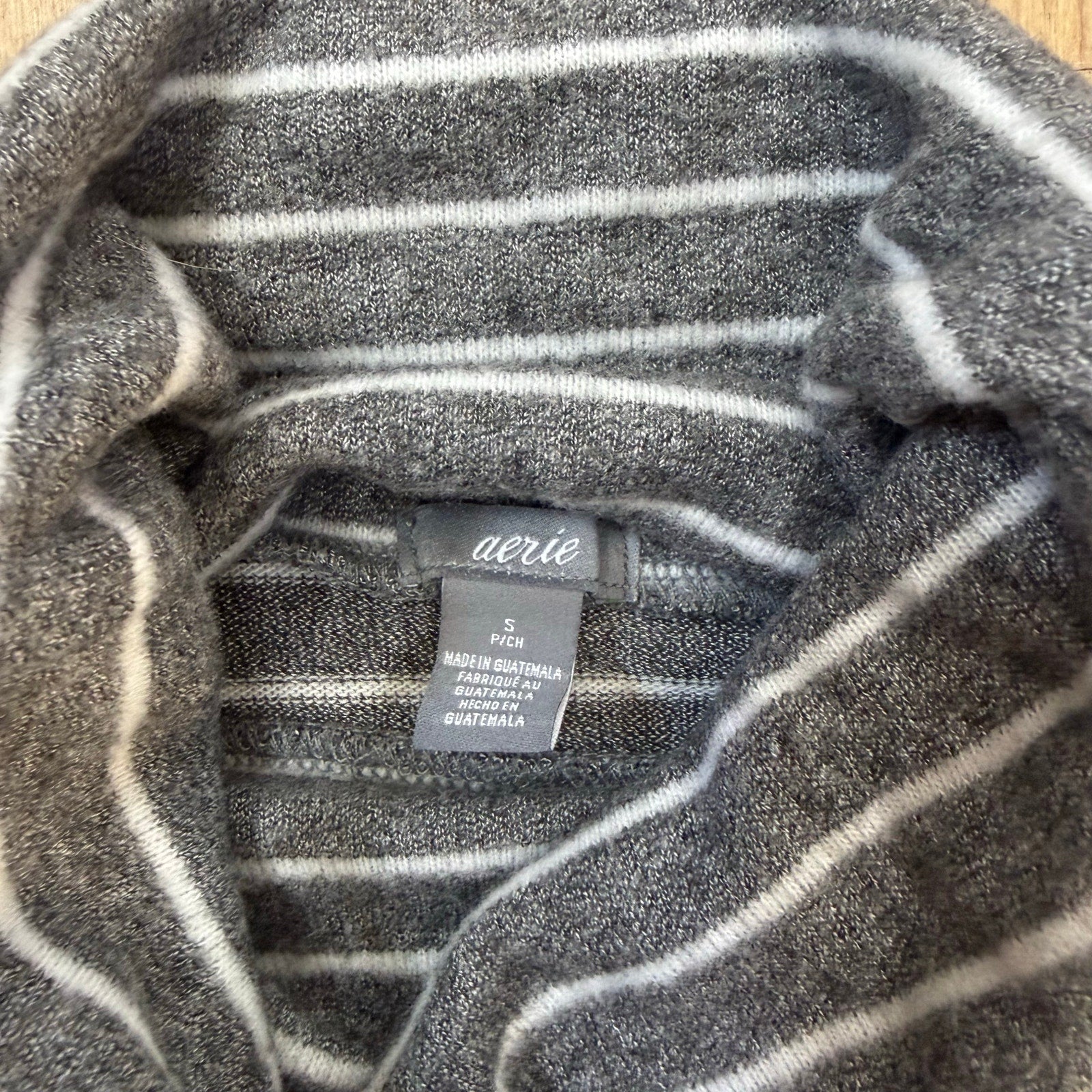 Aerie Real Soft Ribbed Turtleneck Striped Long Sleeve Shirt Size Small