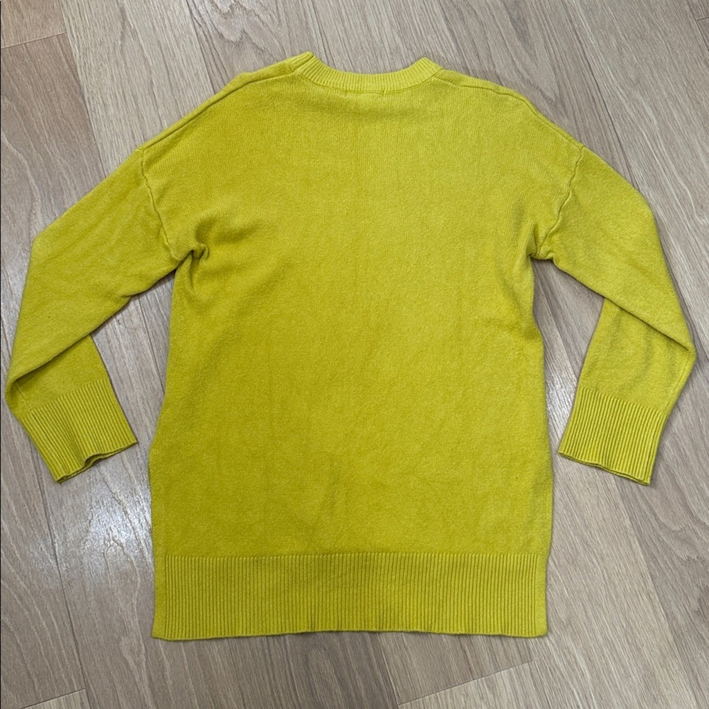 T Tahari Women's Yellow Crew Neck Sweater Size Medium