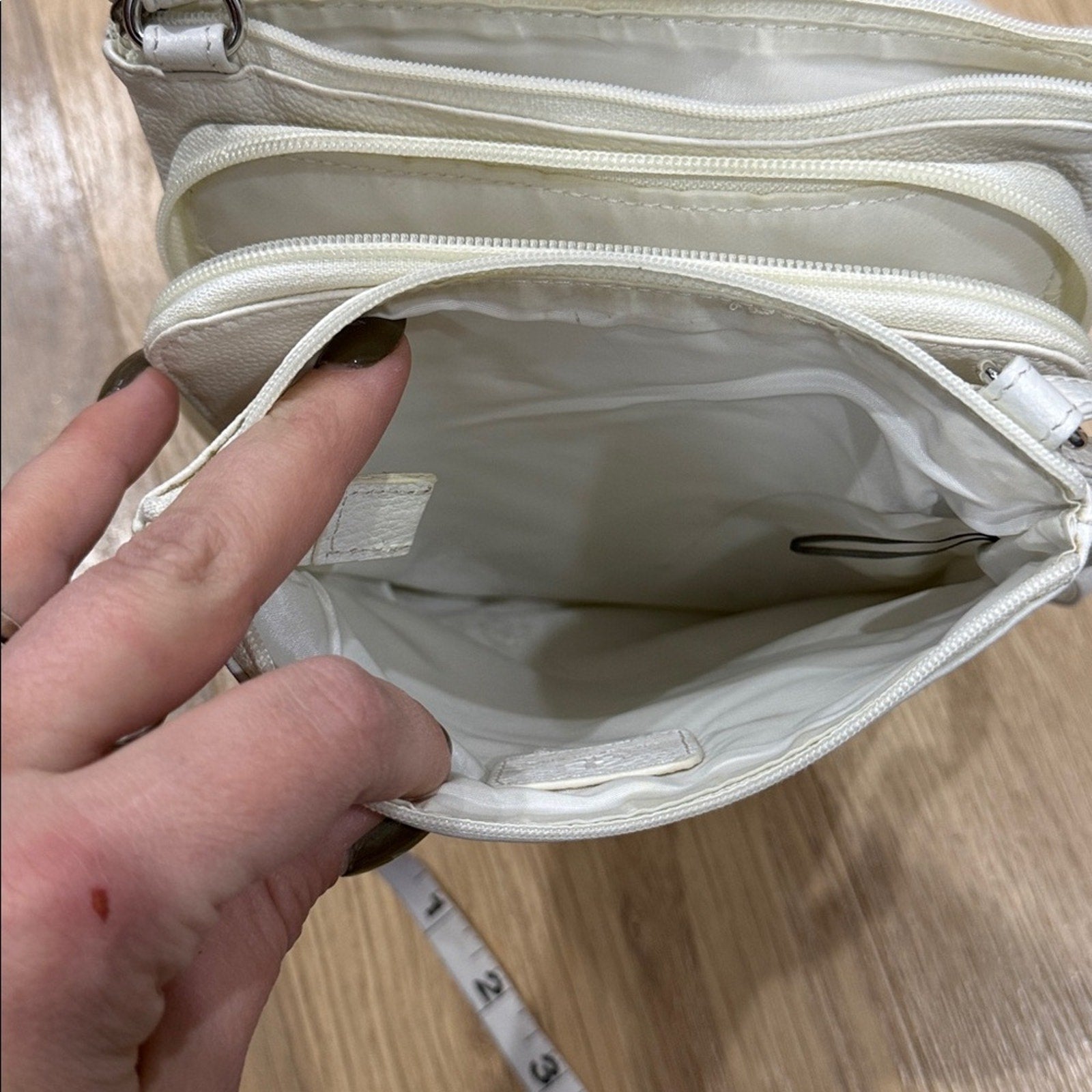 Giani Bernini Multi Pocket Simple Silver Hardware White Leather Crossbody
