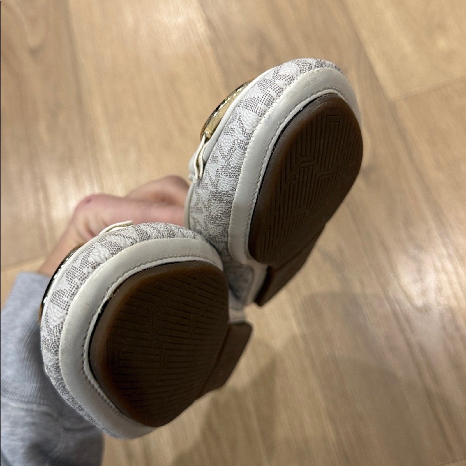 Michael Kors Lillie Logo Moccasins in Vanilla Colored Logo Print Canvas / Gold 9