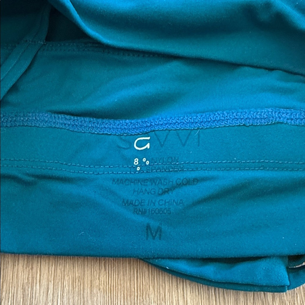 Savvi Sports Bra with Crisscross Back Size Medium