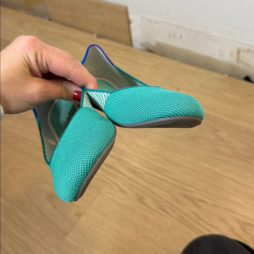 Rothy's Women's Pointed Toe Machine Washable Teal Flats Size 9
