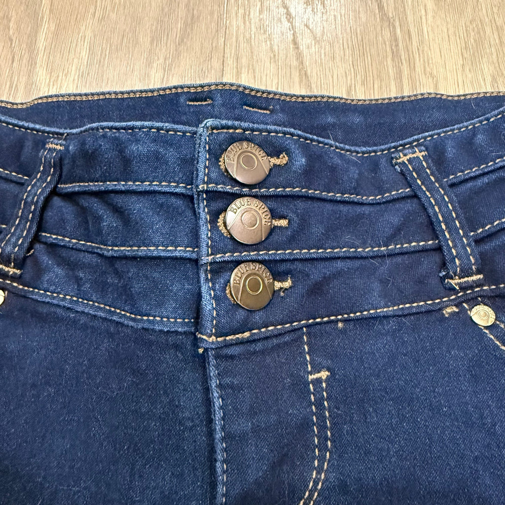 Blue Spice Women’s High-Rise Dark Wash Denim Shorts – 3-Button Fly Size 5
