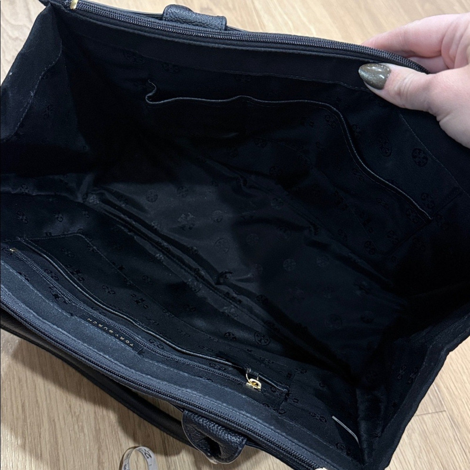 Tory Burch Ella Tote Bag in Black Pebbled Leather