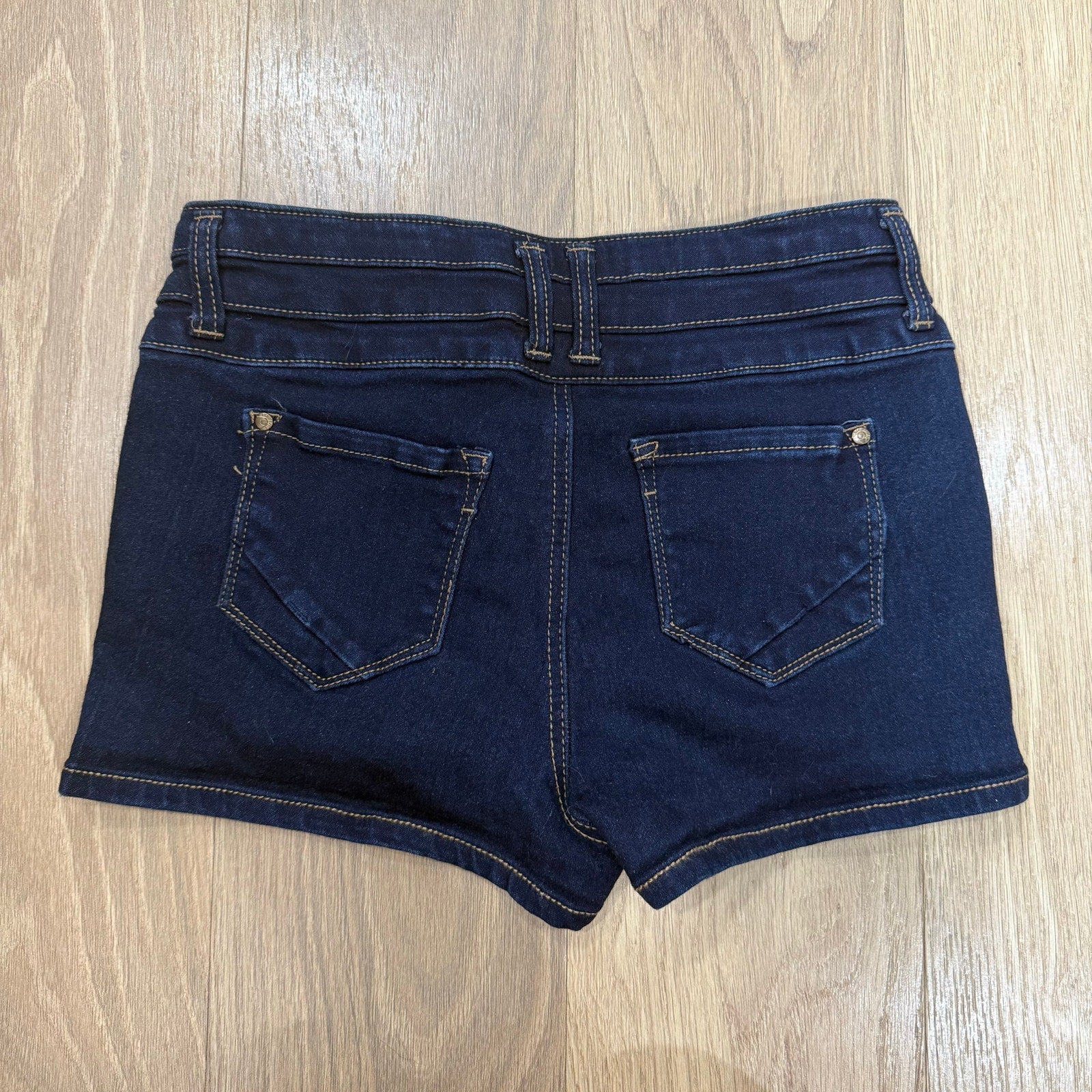 Blue Spice Women’s High-Rise Dark Wash Denim Shorts – 3-Button Fly Size 5