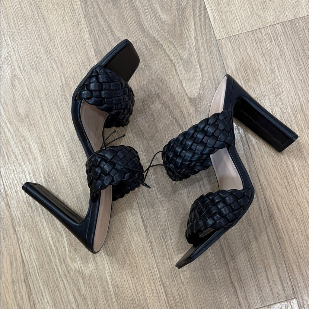 Wild Diva Elegant Black Woven Heeled Sandals Size 7.5 NEW!