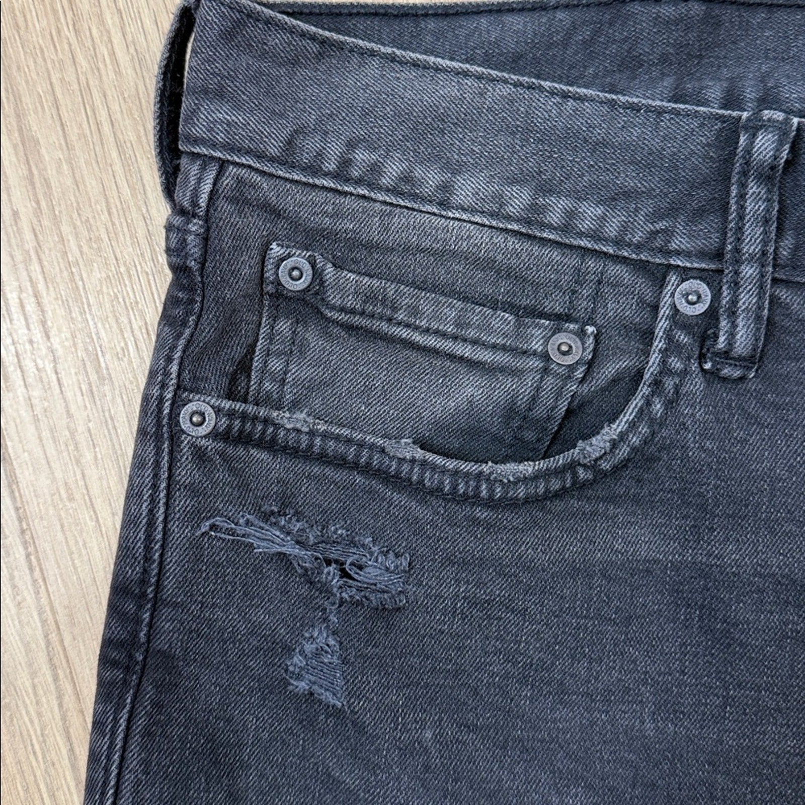 Old Navy Black Relaxed Slim Jeans Size 38/32