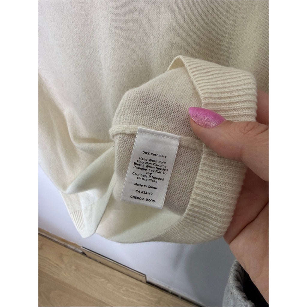 Talbots Cream Crewneck Cashmere Sweater Size Medium