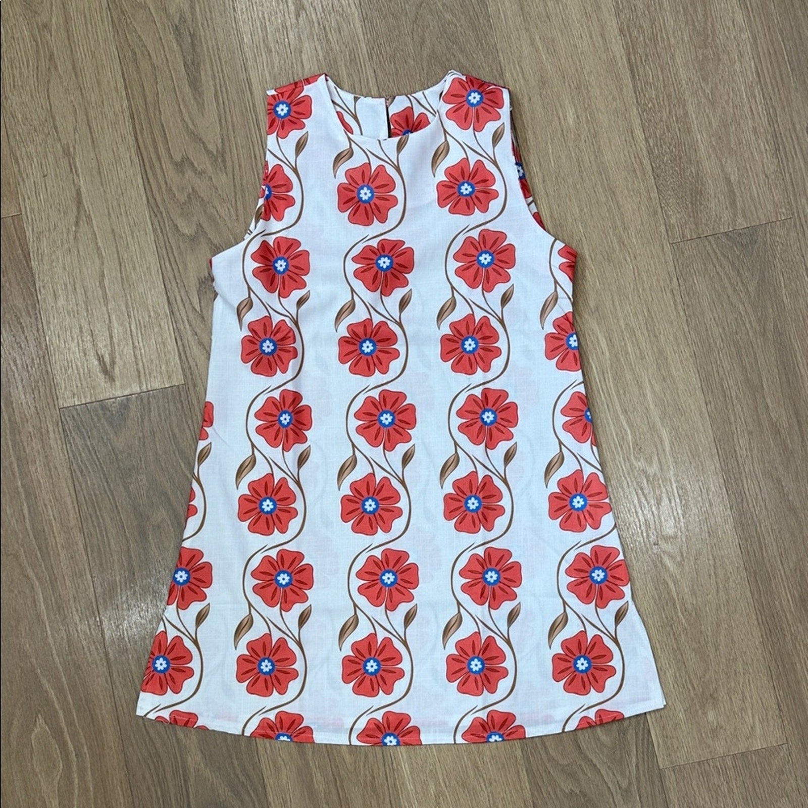 Floral Sleeveless Shift Dress - Red and White Size Small
