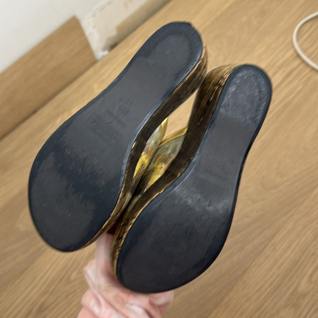 Jeon x Memories of a Geisha Artistic Gold and Brown Mules Size 6.5