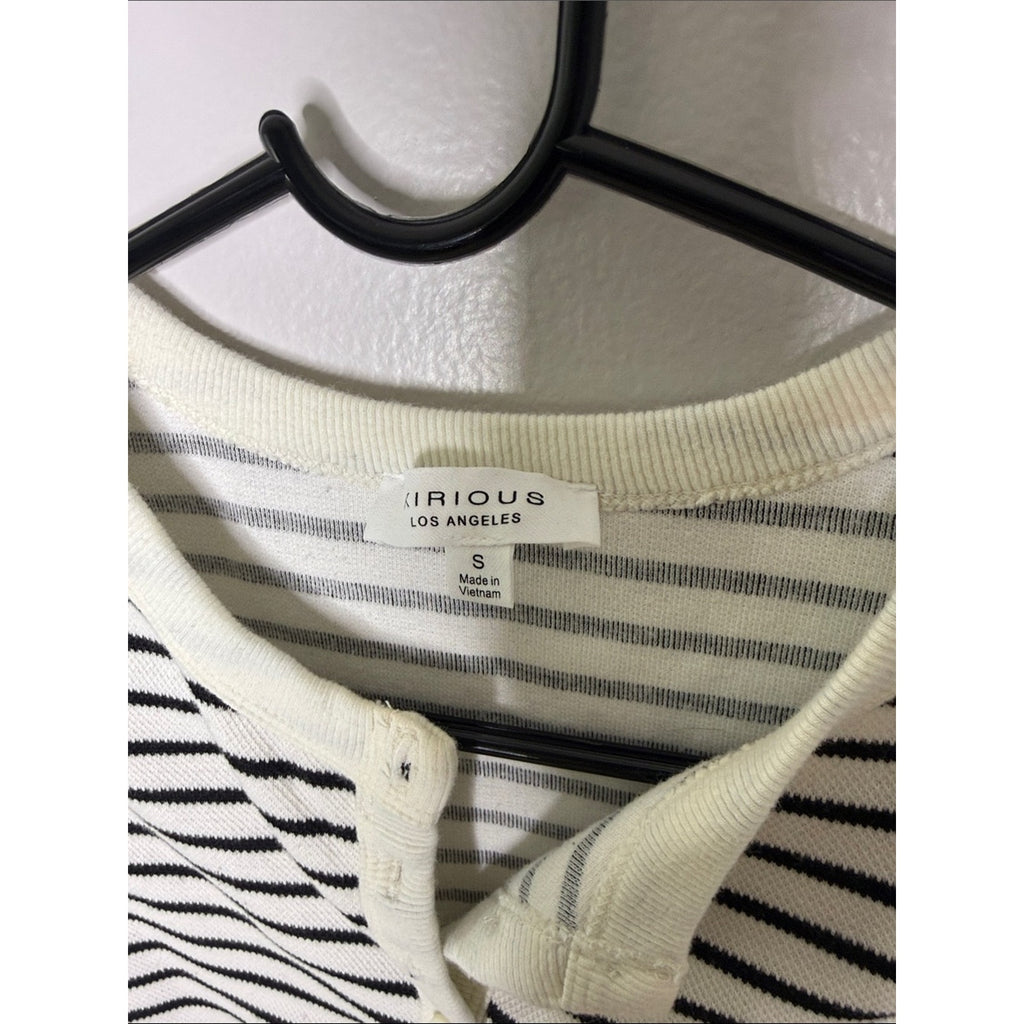 Kirious Black & White Striped Sleeveless Button-Front Tank Size Small