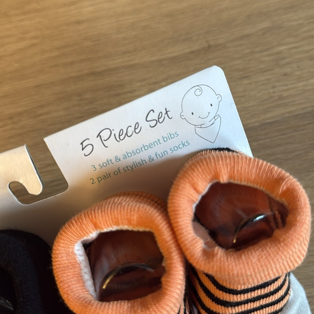 Hudson Baby Halloween Themed Bib and Sock Set NEW!!