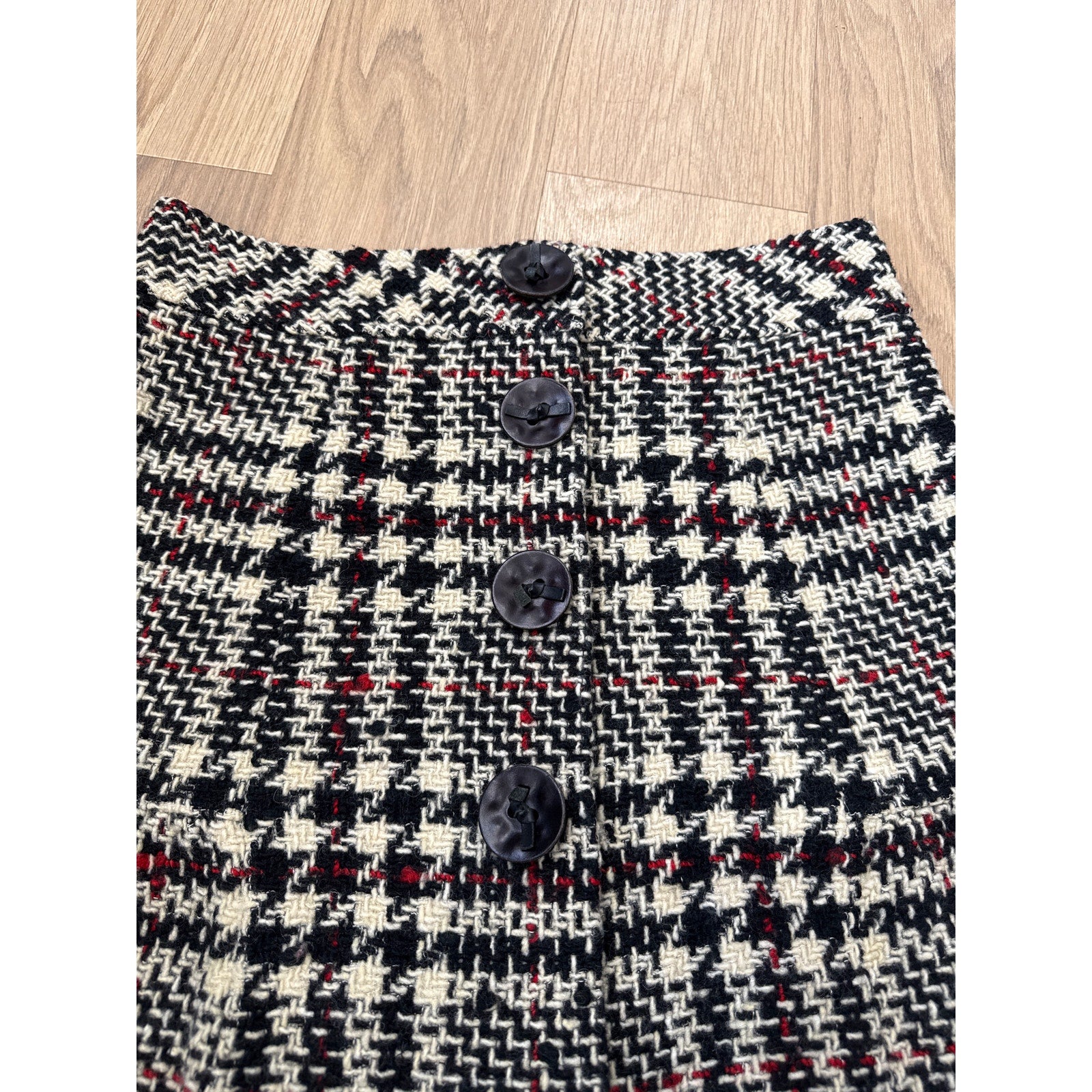 Nanette Lepore Bergdorf Goodman Houndstooth Wool Blend Black / White / Red Plaid Button Front Peplum Skirt Size 6