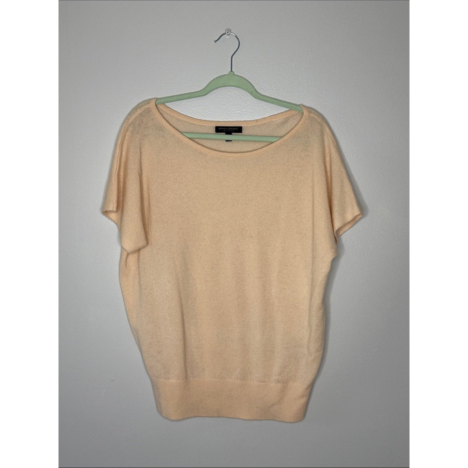 Banana Republic Cashmere Lightweight Peach Scoop-Neck Short Sleeve Sweater Large