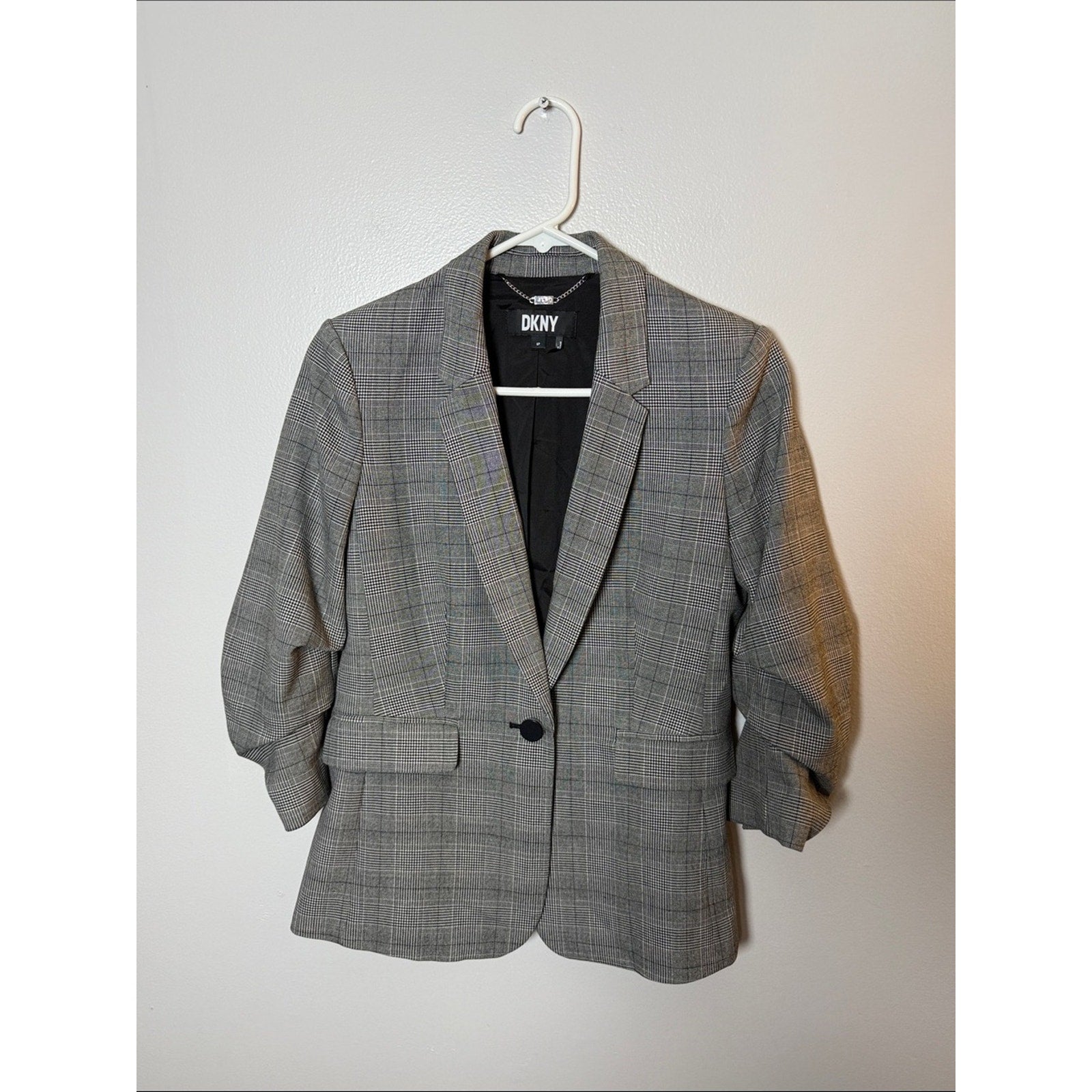 DKNY Plaid Women's Tailored Blazer Size 6 Petite