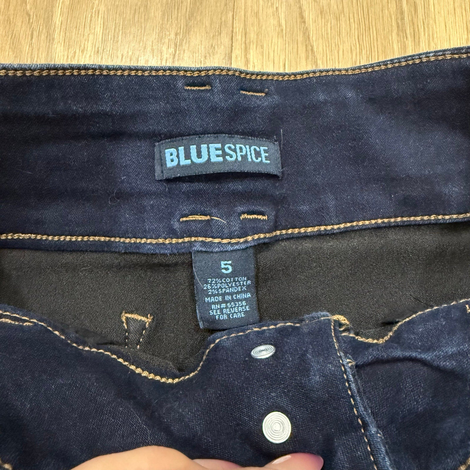 Blue Spice Women’s High-Rise Dark Wash Denim Shorts – 3-Button Fly Size 5