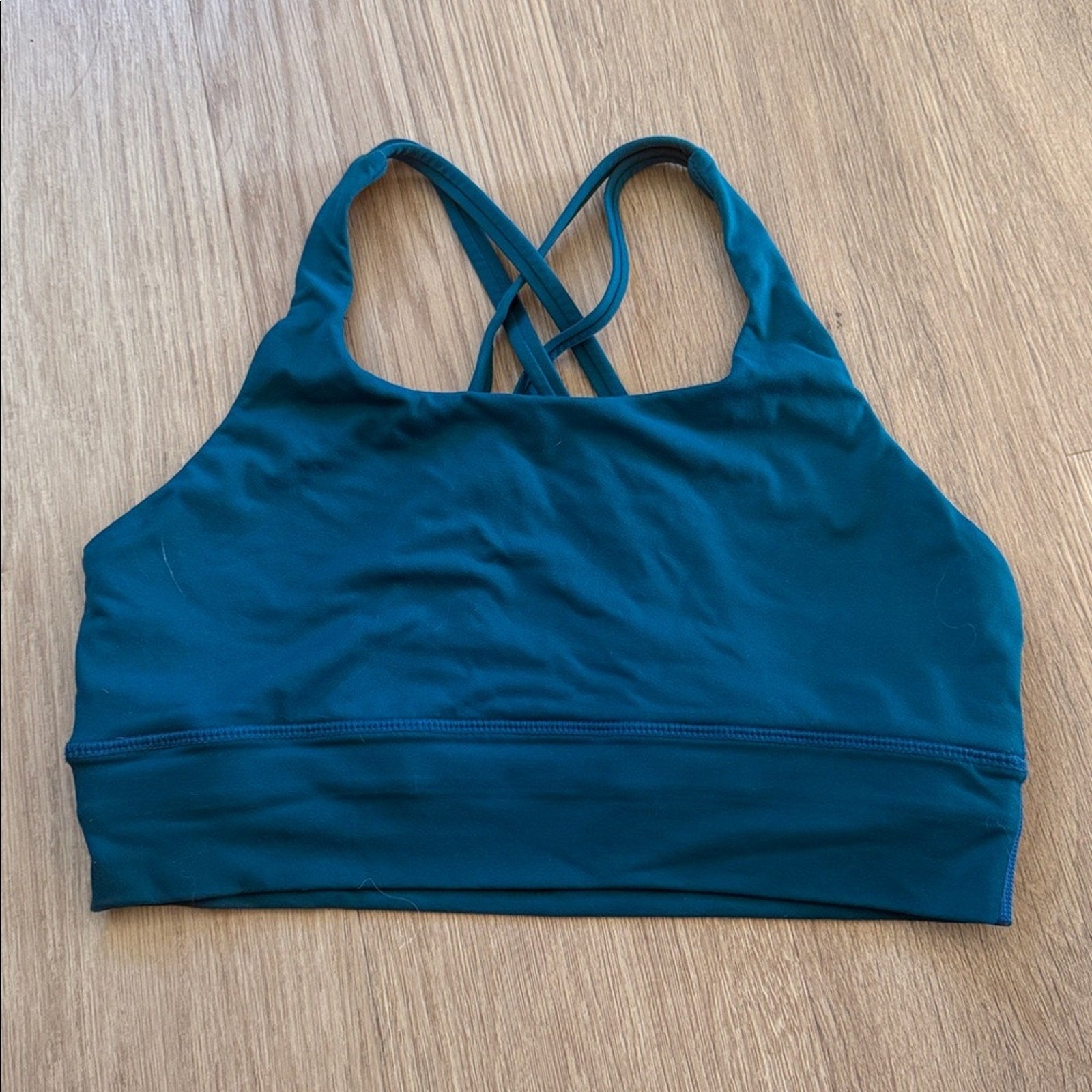 Savvi Sports Bra with Crisscross Back Size Medium