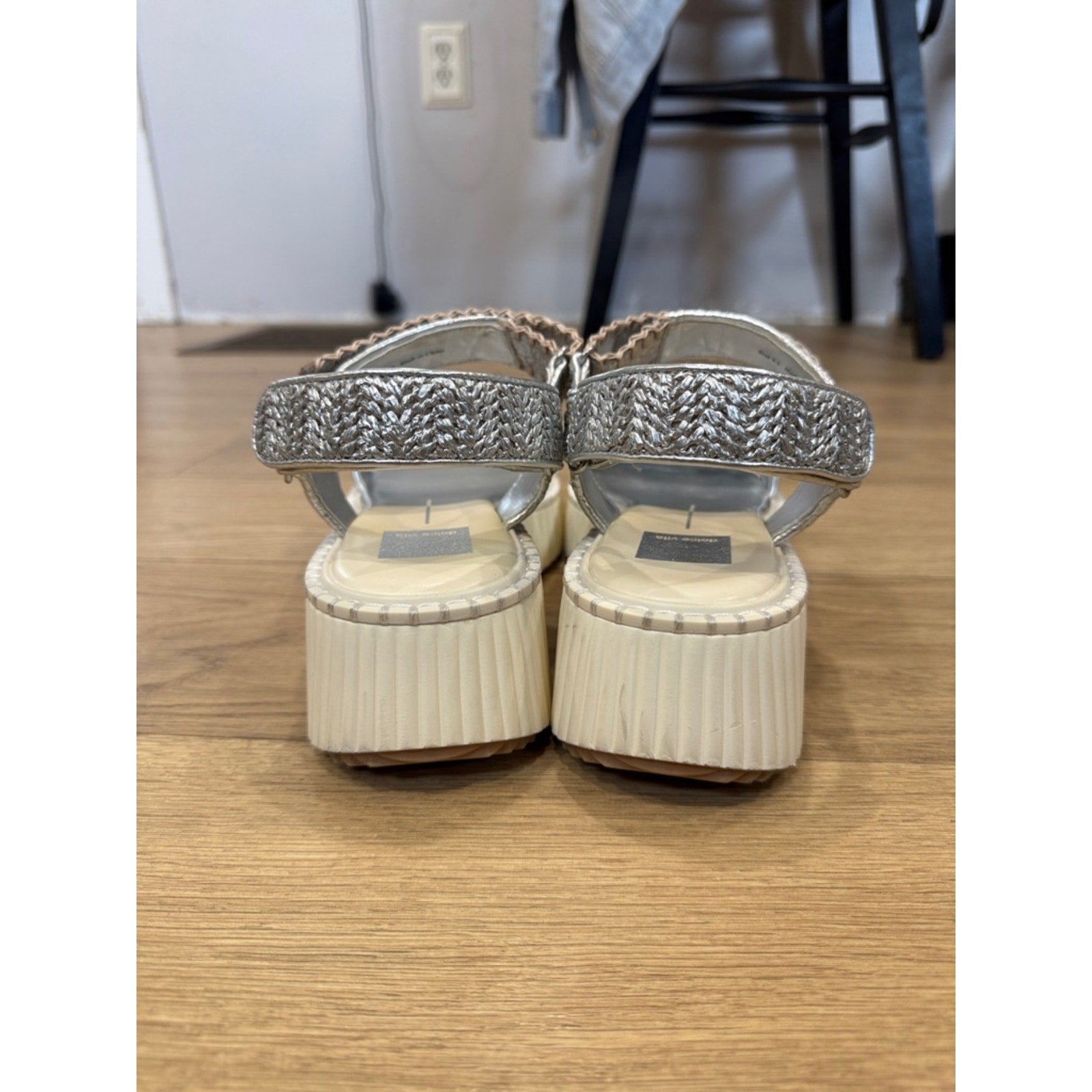 Dolce Vita Debra Metallic Silver Platform Sandals Size 9.5