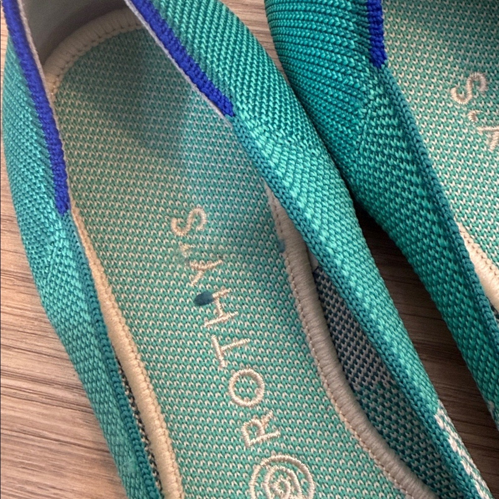 Rothy's Women's Pointed Toe Machine Washable Teal Flats Size 9