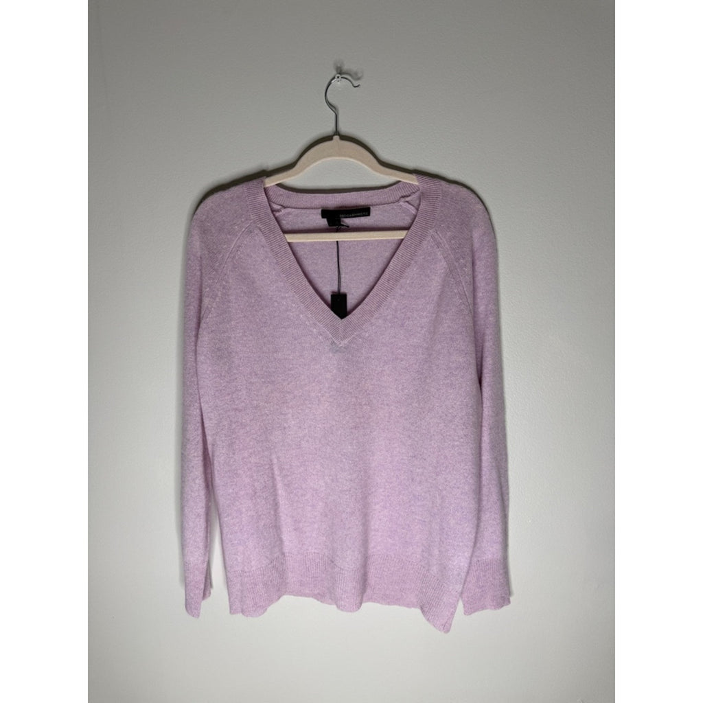 360 Cashmere Women's V-Neck Lavender Sweater Size Large NEW!