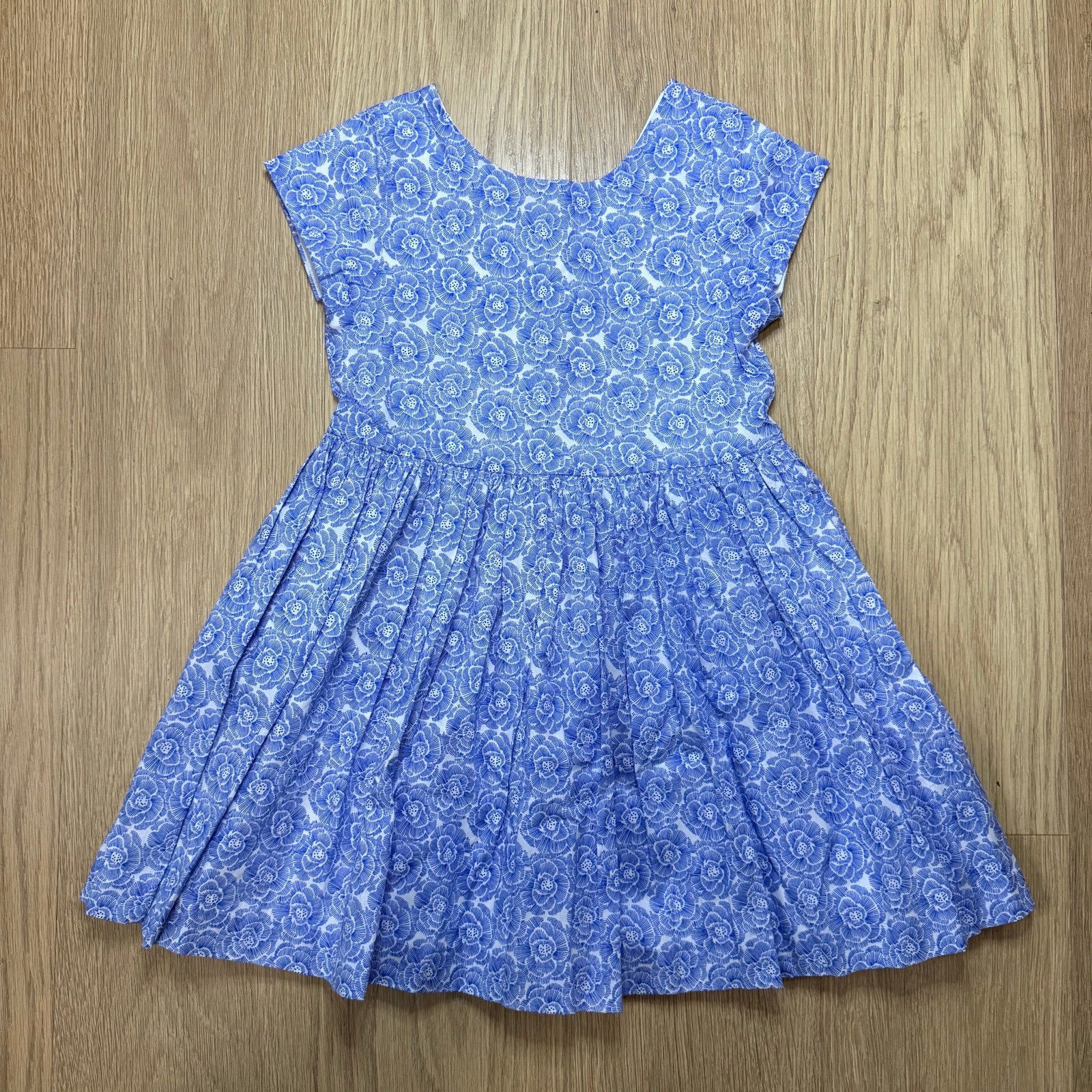Jacadi Paris Girl's Blue and White Floral Rosace Print Cotton Pleated Skater Dress Size 4 Years