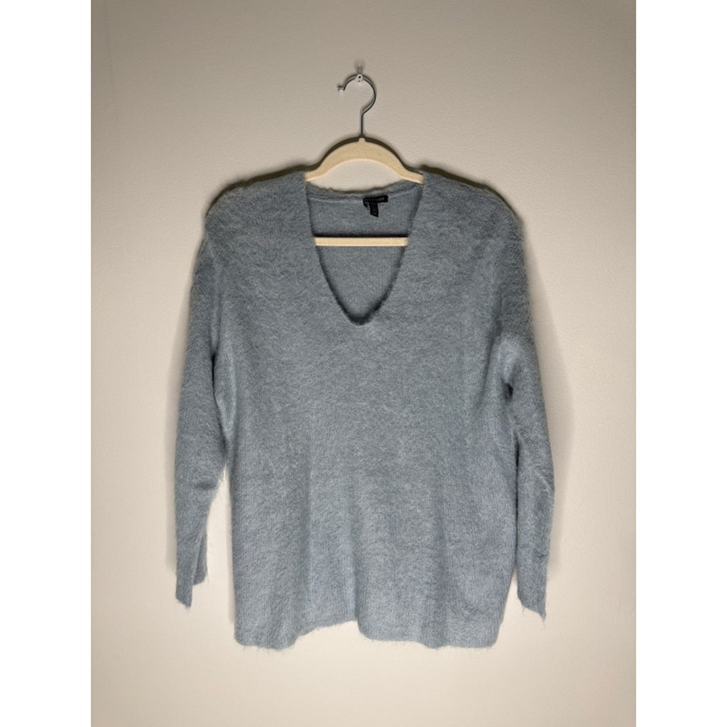Eileen Fisher Light Blue V-Neck Fuzzy Knit Sweater Size Medium