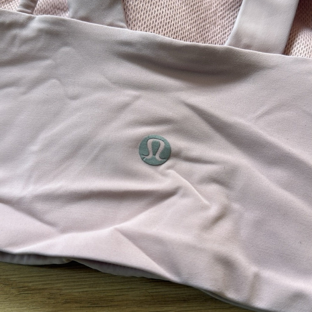 Lululemon Women's Pink Sports Bra Size Small