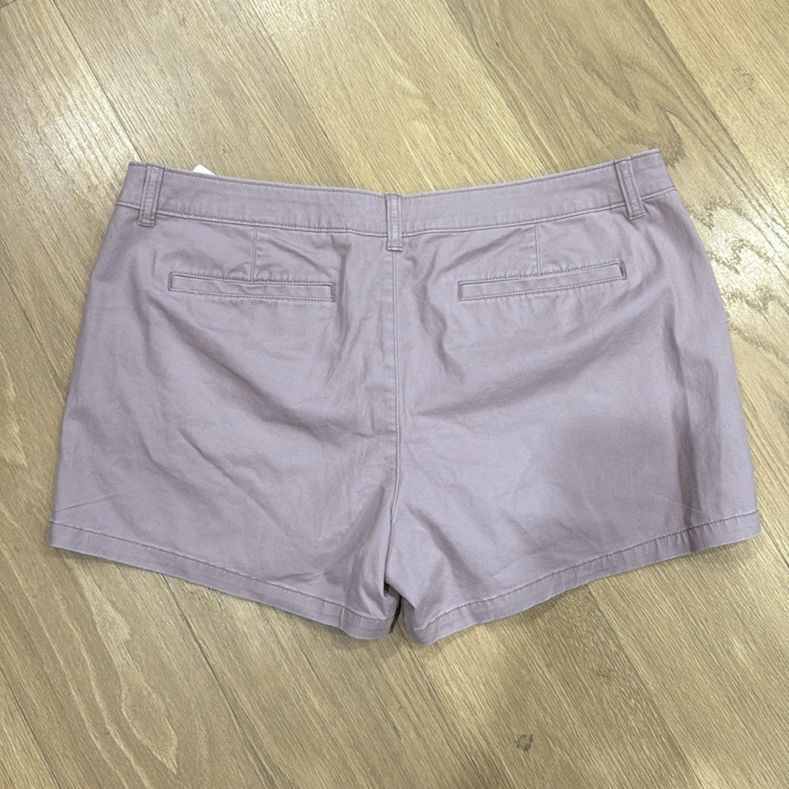 ANA Mid Rise Twill Short Lavender Chino Style Shorts Size 16 NEW!