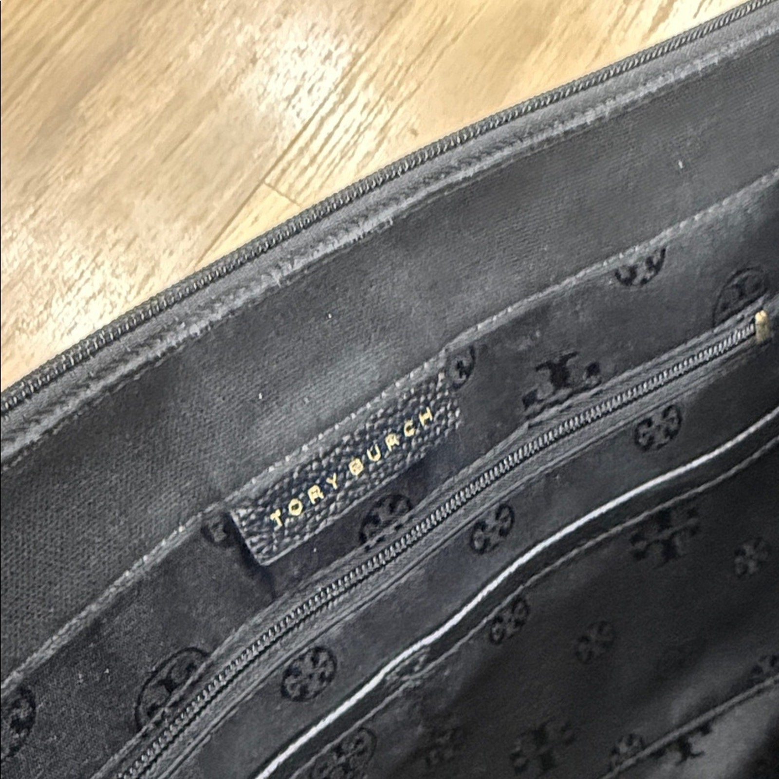 Tory Burch Ella Tote Bag in Black Pebbled Leather