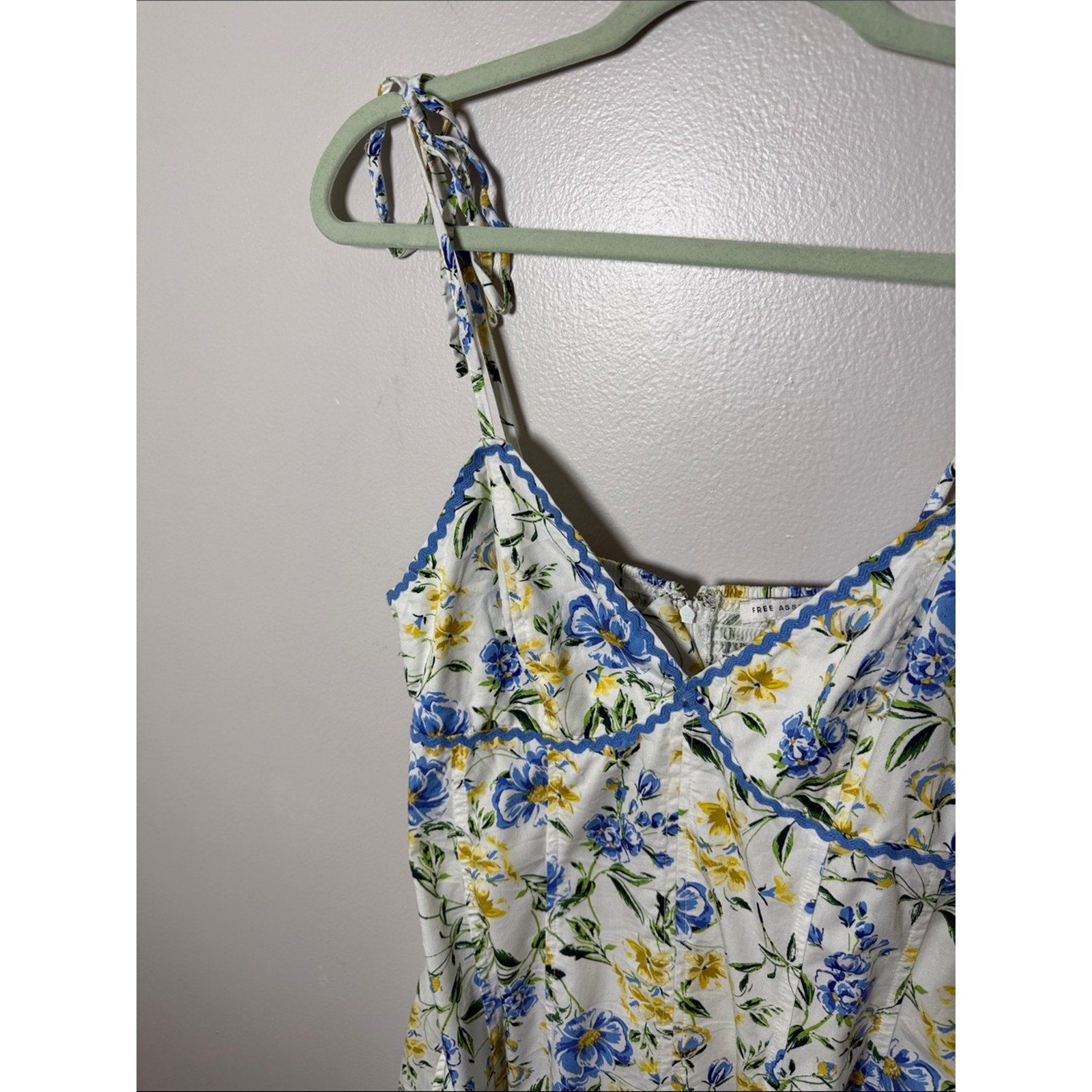 Free Assembly Floral Tie-Shoulder Sundress in Blue and Yellow Size Medium