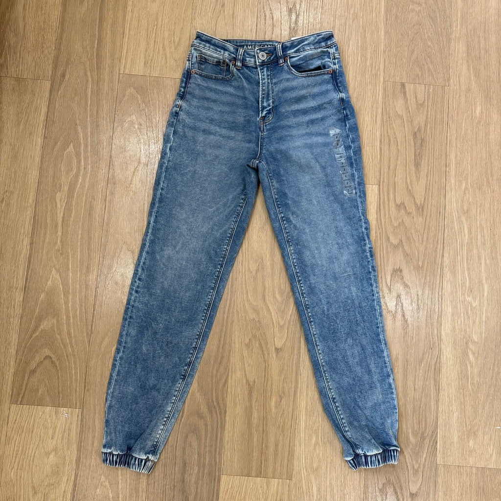 American Eagle Stretch Denim High-Rise Mom Joggers Size 2 NWT