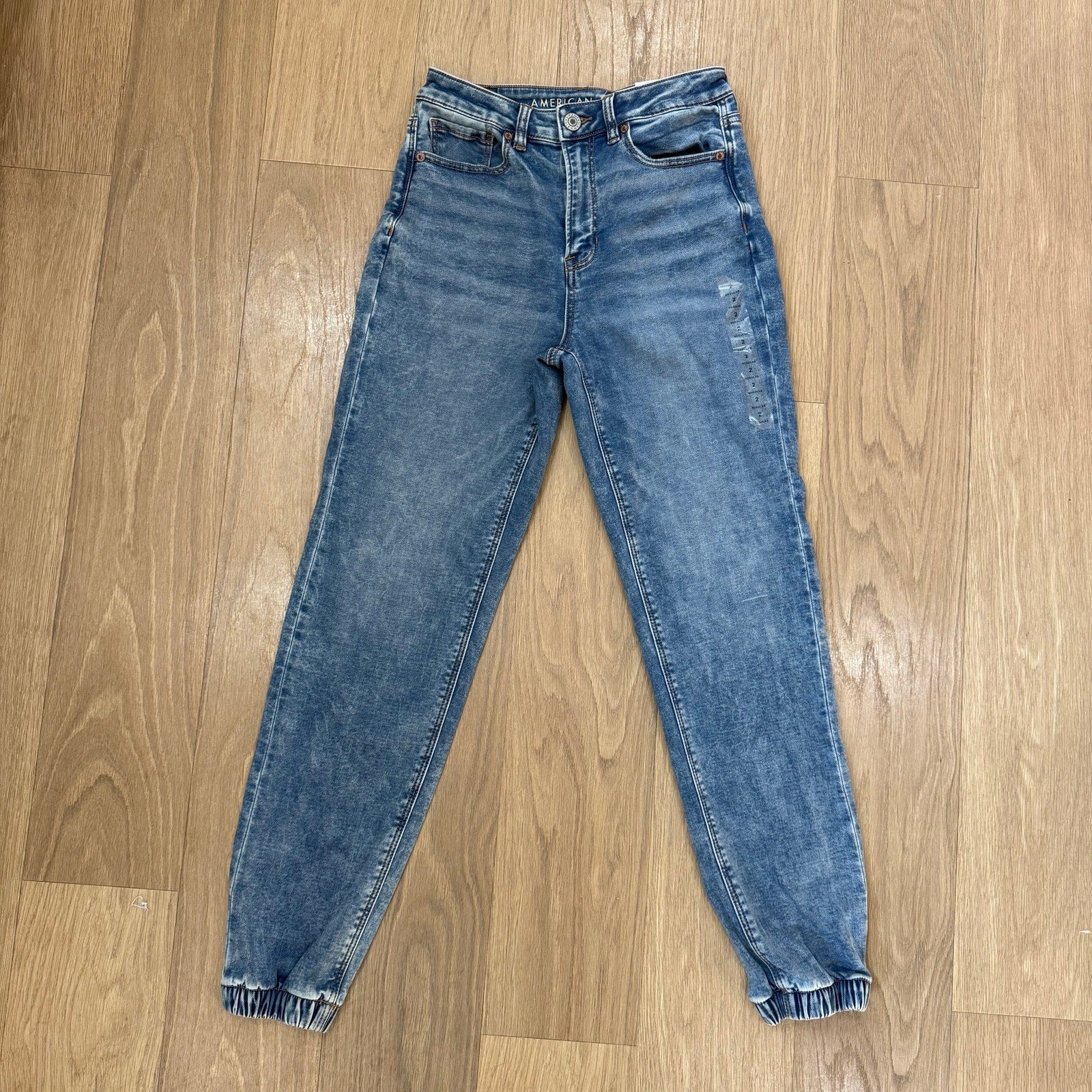 American Eagle Stretch Denim High-Rise Mom Joggers Size 2 NWT