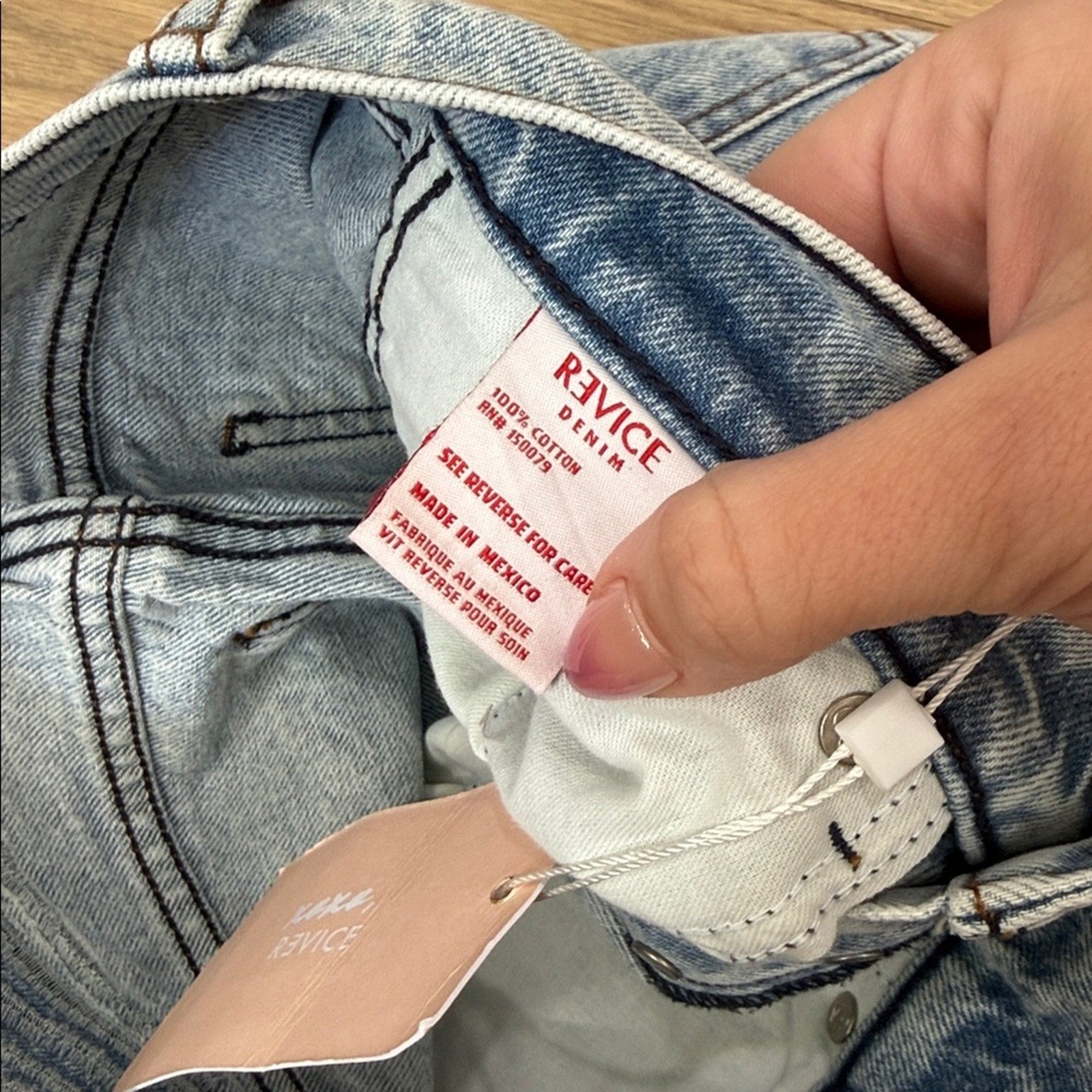 REVICE Ex Boyfriend Player One Wash Distressed Denim Jeans Size 25 NEW!