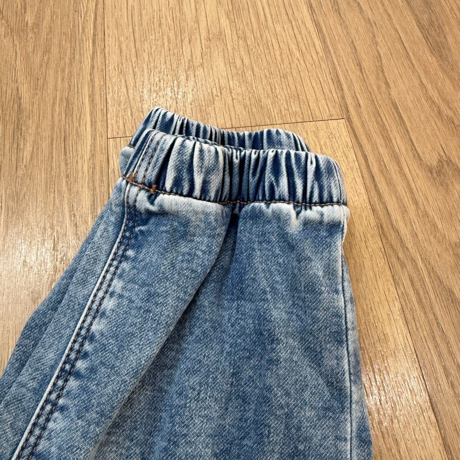 American Eagle Stretch Denim High-Rise Mom Joggers Size 2 NWT